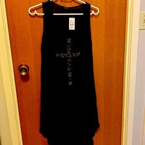 I am selling a rayon, and spandex top. This is in brand new condition.